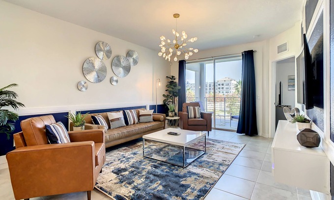 Kissimmee Apartment | Spacious End-Unit Condo | Modern Open Floor Plan w/Elegant Décor & Full Comfort | Minutes to Disney