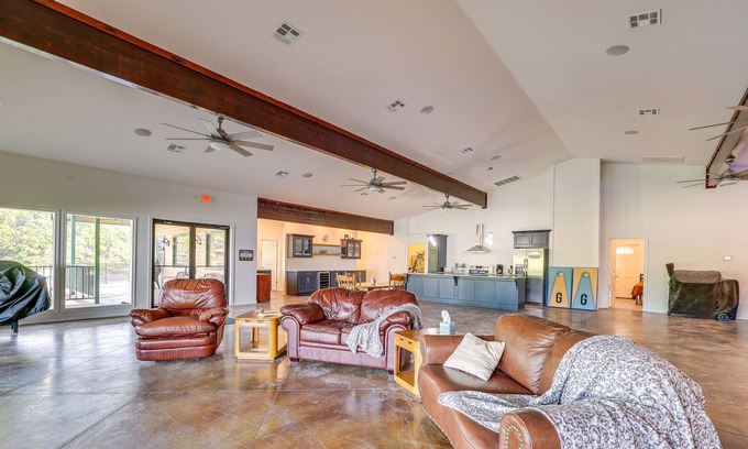 Tia Juana House | Spacious Eucha Vacation Rental w/ Lake Views!