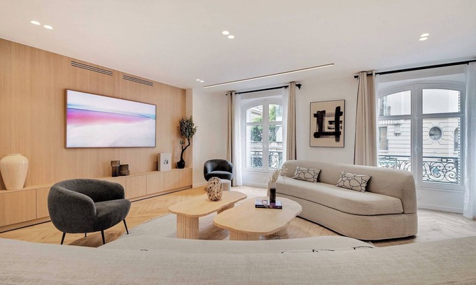 8th Arrondissement Apartment | Spacious flat - 4 BR/10P - Madeleine