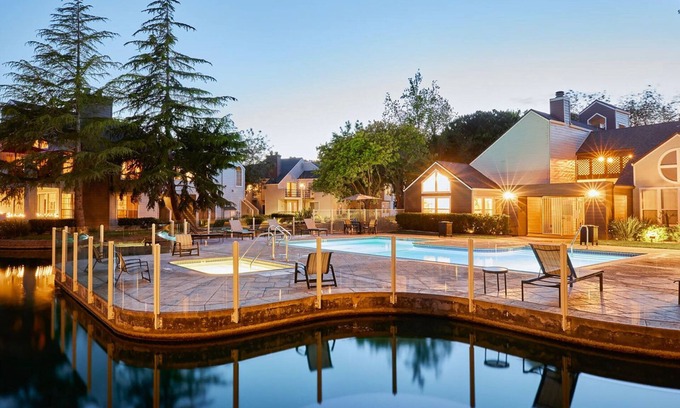 Foster City Apartment | Spacious Foster City 1BR w/ Gym, 2 Pools & W/D, near VISA, by Blueground