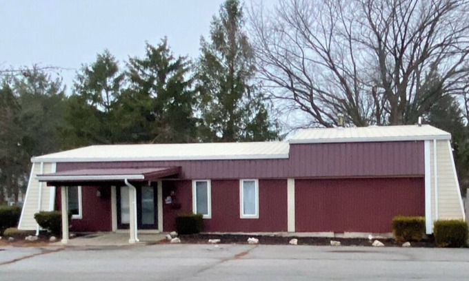 Port Clinton House | Spacious Getaway!