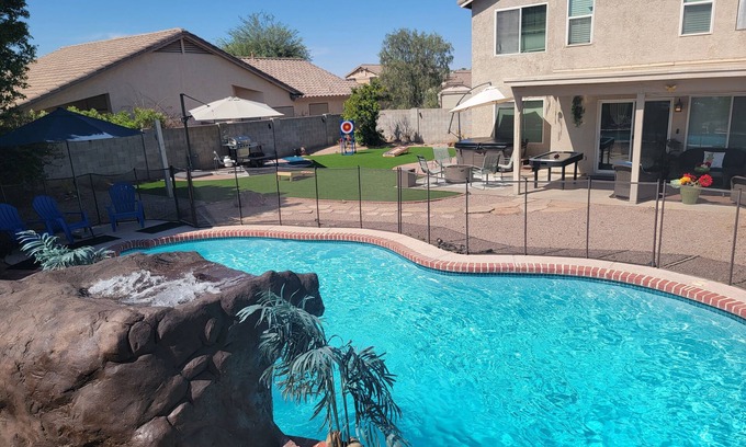 Arroyo Springs House | Spacious Glendale Home! Pool/Hottub/Waterfall/Firepit/PutPut/BBQ/Huge Yard/Games