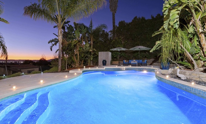 Winter Gardens Bed & Breakfast | Spacious Hillside Estate/Heated Pool + Sunset Serenity