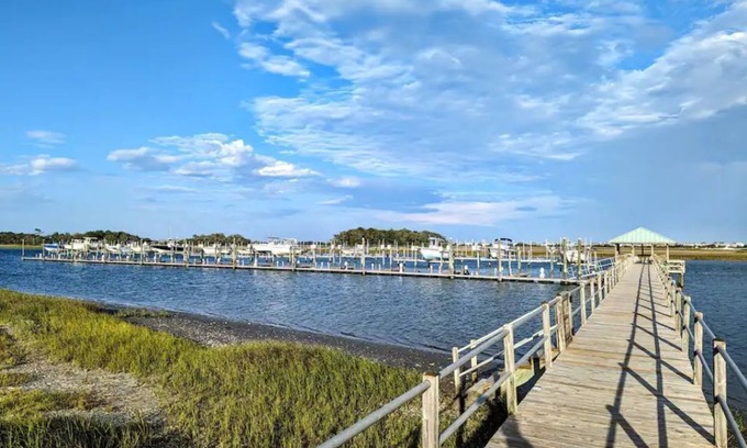 Wilmington House | Spacious home, 24' boat slip, waterfront communityn