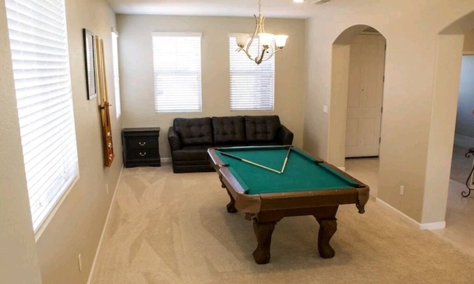 Bakersfield House | Spacious home