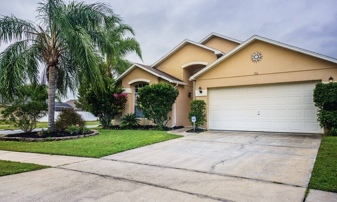 Eagle Pointe South Villa | Spacious Home w/Private Covered Pool & Game Room - Short Drive to Disney World