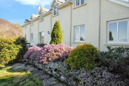 Kells House | Spacious house with sea and mountain views, Co. Kerry