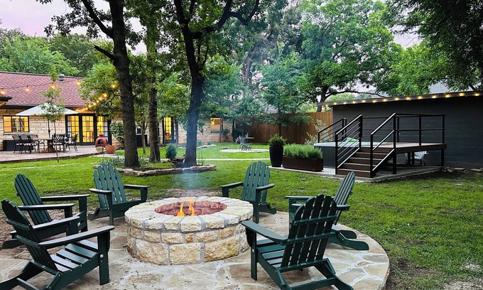 Fort Worth House | Spacious Lakefront Home on Eagle Mountain Lake - Hot Tub, Dock, Golf Cart