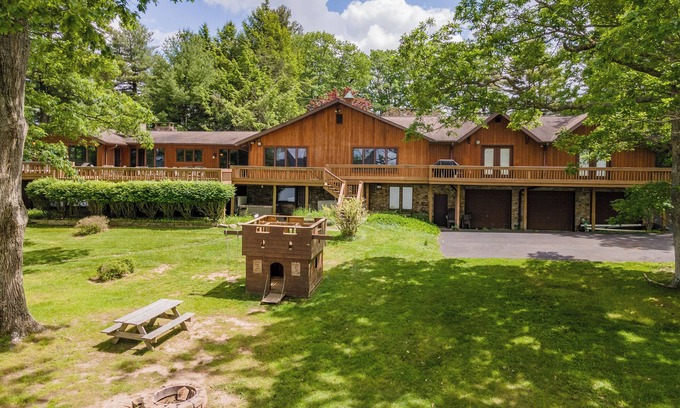 Paradise Point House | Spacious Lakefront w/Games & Sunroom