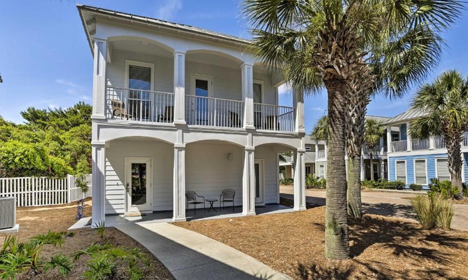 Miramar Beach House | Spacious Miramar Beach Cottage with Beach Access!