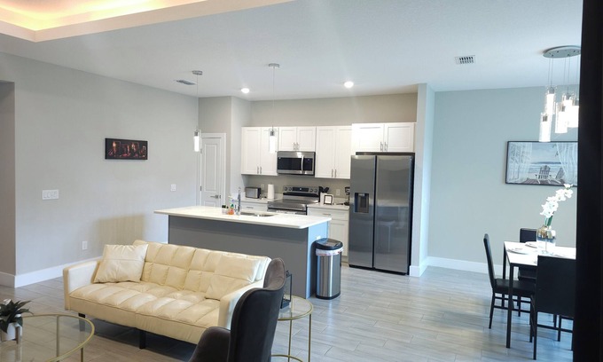 Winter Haven House | Spacious Modern 4bd/2ba Home! Amazing Location