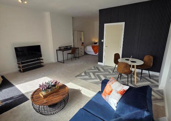 Blackburn Apartment | Spacious New Studio in Blackburn Town Centre