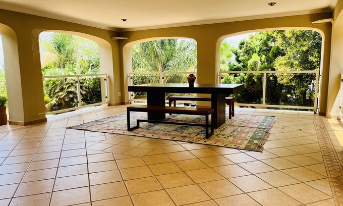 Garsfontein House | Spacious Peaceful 5 Bedroom House