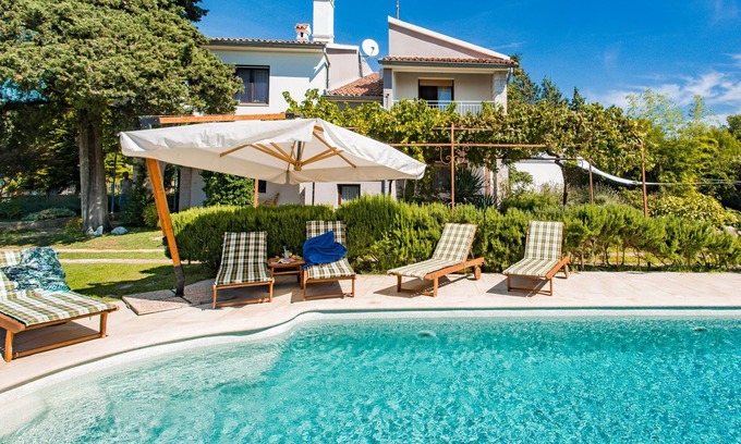 Krnica House | Spacious & peaceful holiday home with a large landscaped garden and private pool