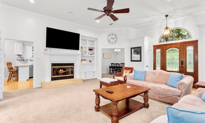 Tyler House | Spacious & Private Tyler Getaway Near Downtown!