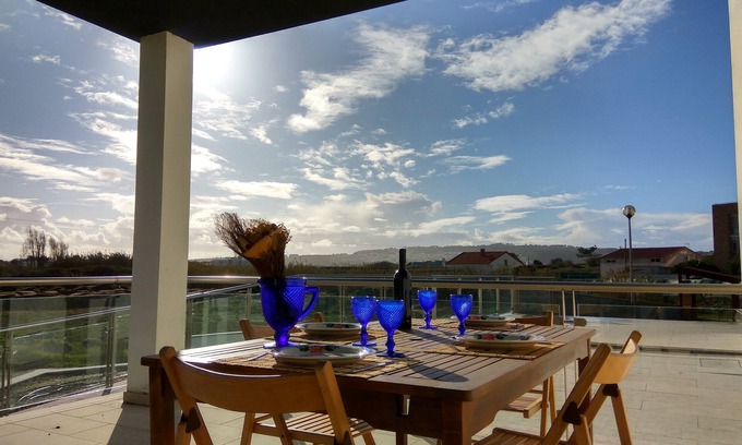 Sao Martinho do Porto Apartment | Spacious apartment for 6 people in the RC of the residence and 2 children