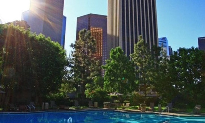 Boyle Heights Apartment | Spacious & Relaxing in DTLA