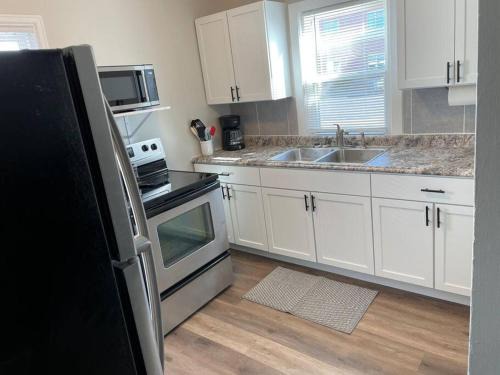 Sidney Apartment | Spacious Remodeled 1 Bed1 Bath, Awesome Location!