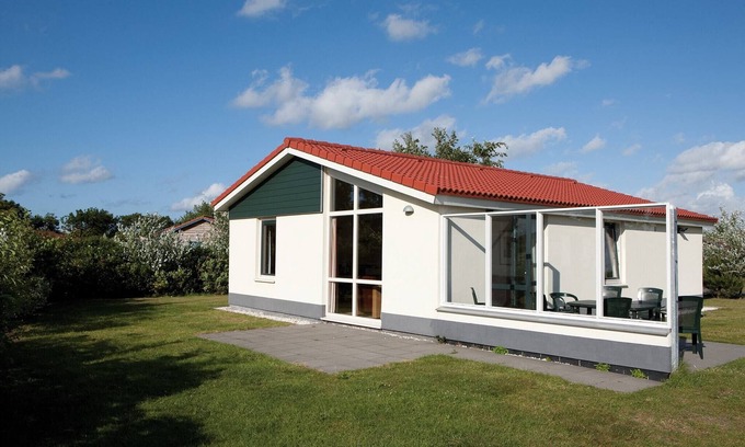 Hollum House | Spacious Renovated single-storey bungalow