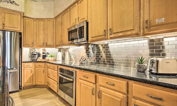 Arabian Crest House | Spacious Scottsdale Home w/Furnished Patio!