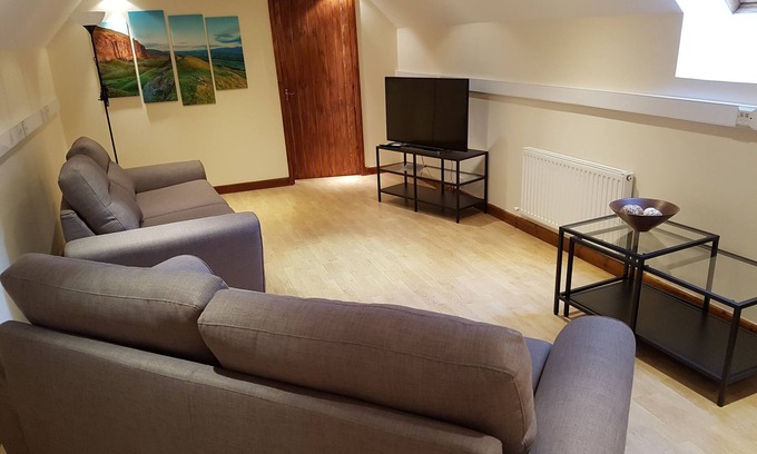 Llanfoist Apartment | Spacious self-contained apartment with private access