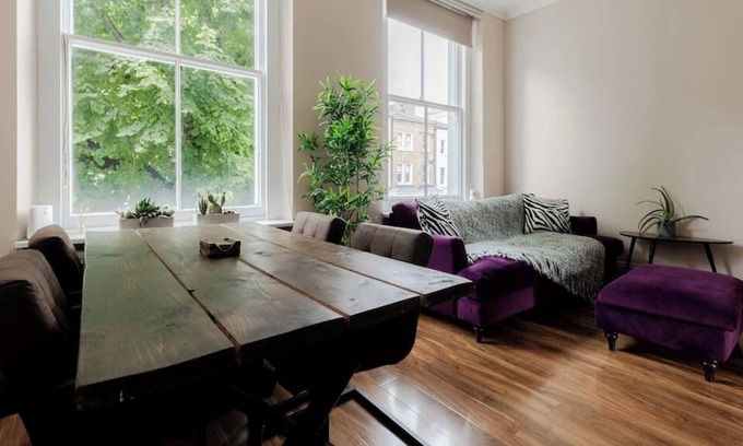 Camden Town with Primrose Hill Apartment | Spacious & stylish 1-bed flat in Primrose Hill