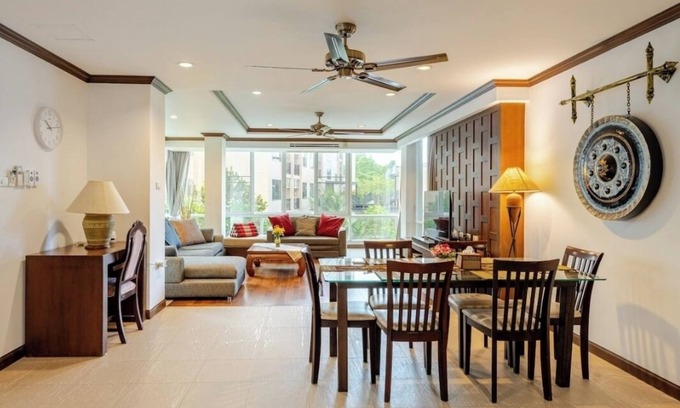 Karon Apartment | Spacious & Stylish Apartment 5 minutes walk to Karon beach.