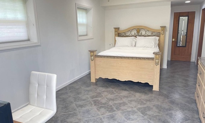 Lawrenceville House | “Spacious Suite Near Princeton” with “Private Bath In The Room”