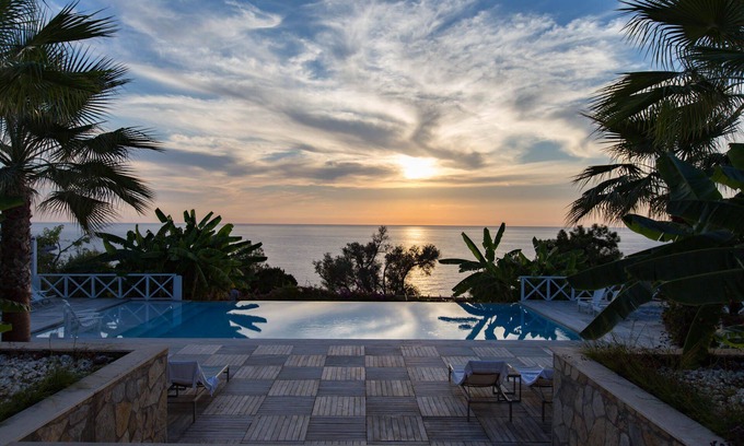 Faralya Villa | Spacious unique luxury villa in idyllic location.