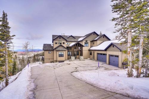 Brian Head House | Spacious Utah Escape with Balcony and Mountain Views!