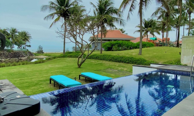 Ngu Hanh Son Villa | Spacious Villa With A Private Pool - F6