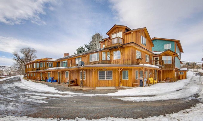 Emigrant Villa | Spacious Yellowstone River Retreat with Trails!