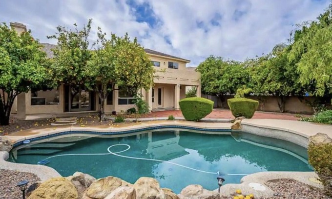 Arabian Crest House | Spanish-themed Scottsdale gem w /Lagoon pool!