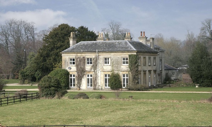 Sparkford House | Sparkford Hall - Georgian Country House set in 18 acres