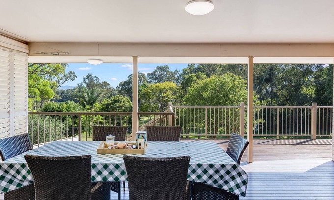 Sawtell House | Sparkling Waters - relaxation meets convenience