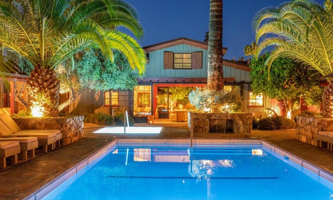 Deepwell Estates Resort | Sparrows Lodge