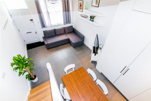 Earl's Court Apartment | Spear Mews Apartments