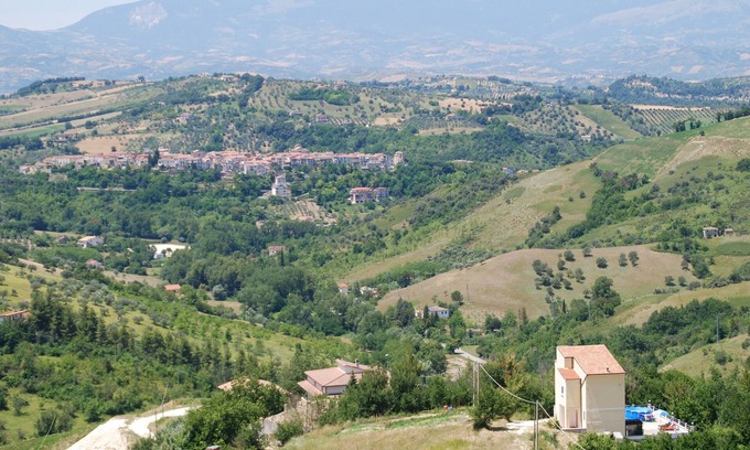 Serramonacesca Villa | Special offer Hilltop Villa with Private Pool and Stunning views 100 sq metres
