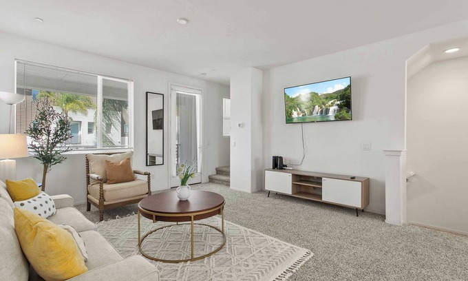Rancho Cucamonga House | Special offer|Cozy 3B|Flexible Monthly Stays|Pets Okay|For Family n #42138