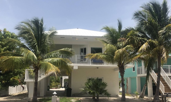 Ramrod Key House | Specials for June 2025! Best accommodations for a fabulous Keys Vacation!