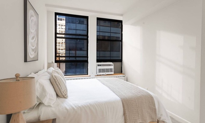 Financial District Apartment | Spectacular 3BD Apt in FiDi!