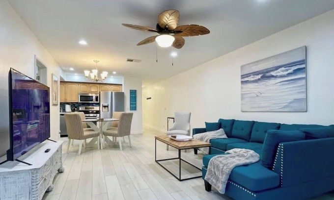 Port Hueneme Condo | Spectacular Beach Retreat 2 bedroom with Ocean View - 5 minute walk to beach