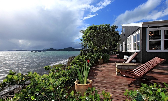 Whangarei Heads House | Spectacular location! Full house in unbeatable seaside sun-drenched location