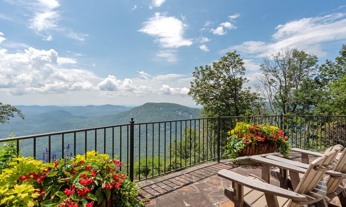 Cashiers House | Spectacular Mountain retreat- First time this home offered as a rental