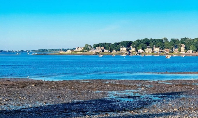 Minot House | Spectacular Ocean Sunsets I Pet Friendly