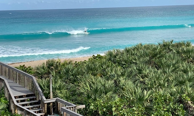 Stuart Condo | Spectacular Oceanfront Condo with panoramic ocean views