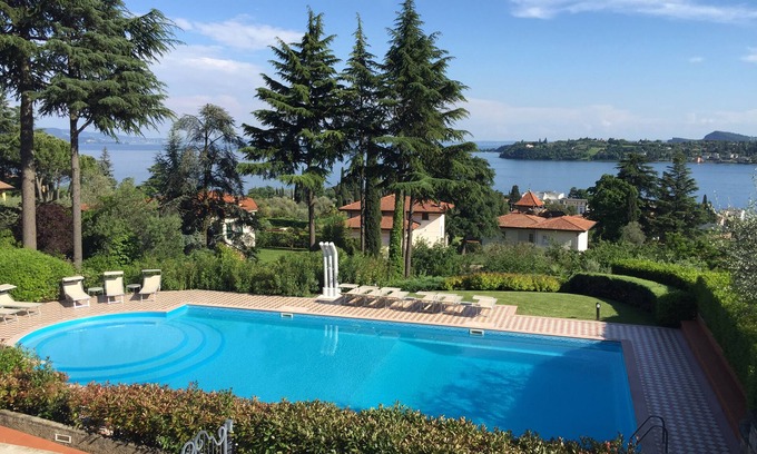 Morgnaga Apartment | Spectacular view with pool