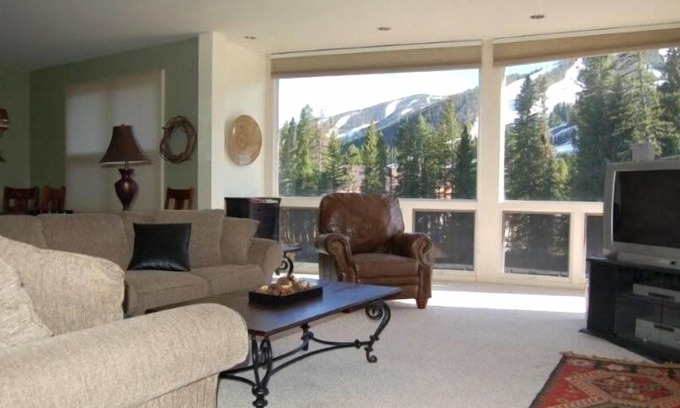 Old Town Condo | Spectacular Views! Luxury 3BR/2BA in Base Area Location - Trademark