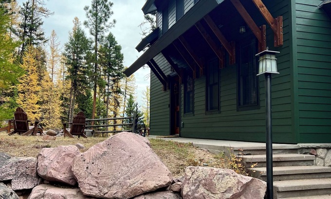 Seeley Lake House | Spectacular Views of Swan Mountain Range~Spacious Home~Perfect for Entertaining