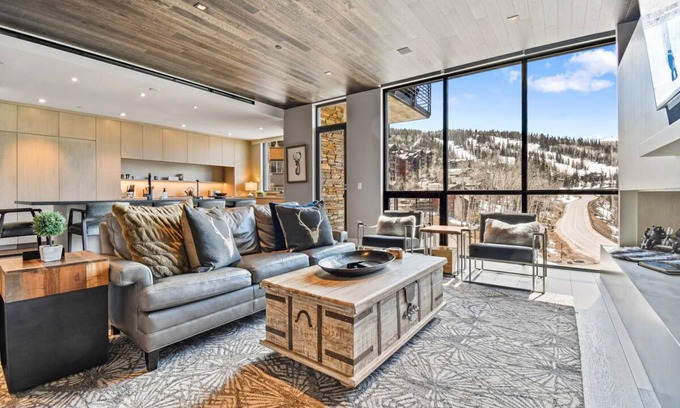 Empire Pass Condo | Spend the Holidays Here! Ski-in/Ski-out, 3-Bedroom plus Den, Luxury Condo!